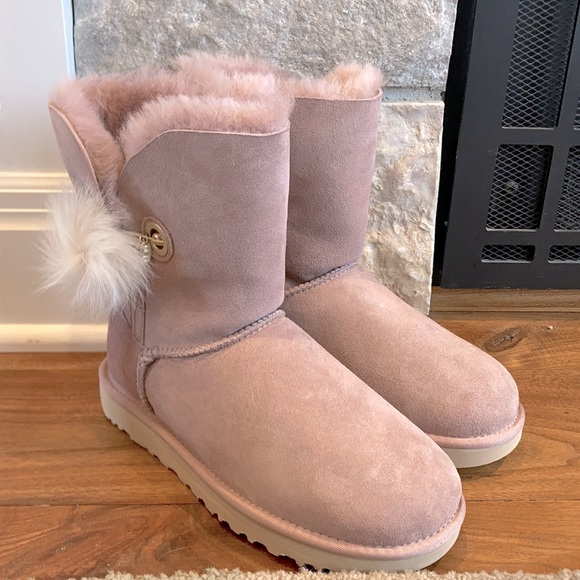 NWT UGG Irina Boots - Picture 2 of 14